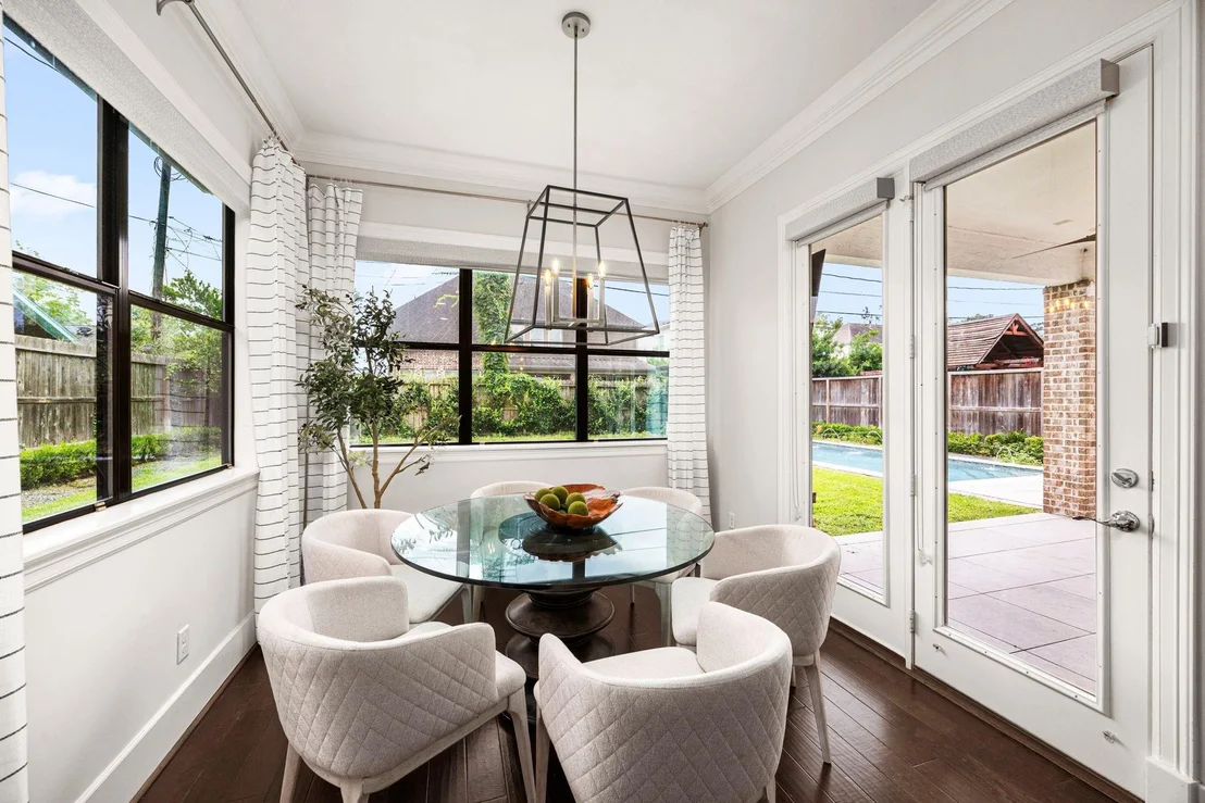 Photo of 1211 Chamboard Lane