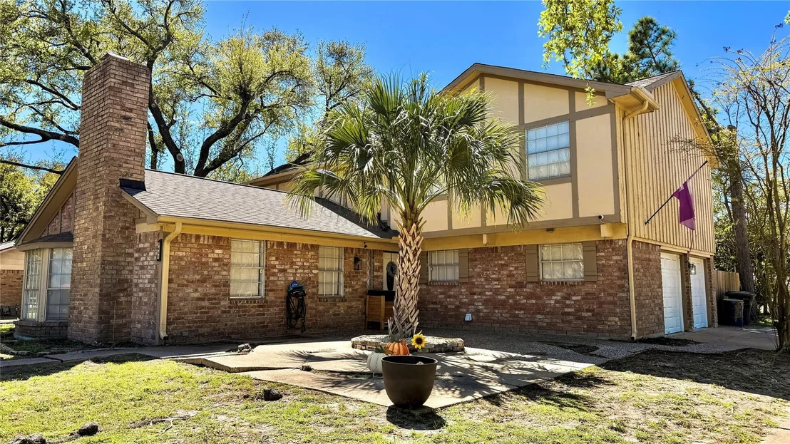 Photo of 7531 Antoine Drive
