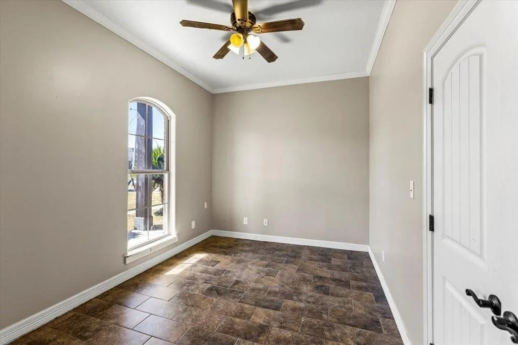 Photo of 628 Frontier Drive