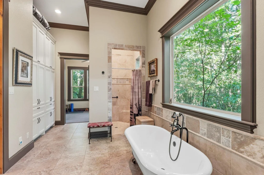 Photo of 6148 Waltons Point