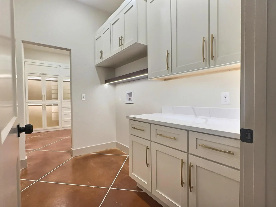 Photo of 1186 Old Pearsall Road