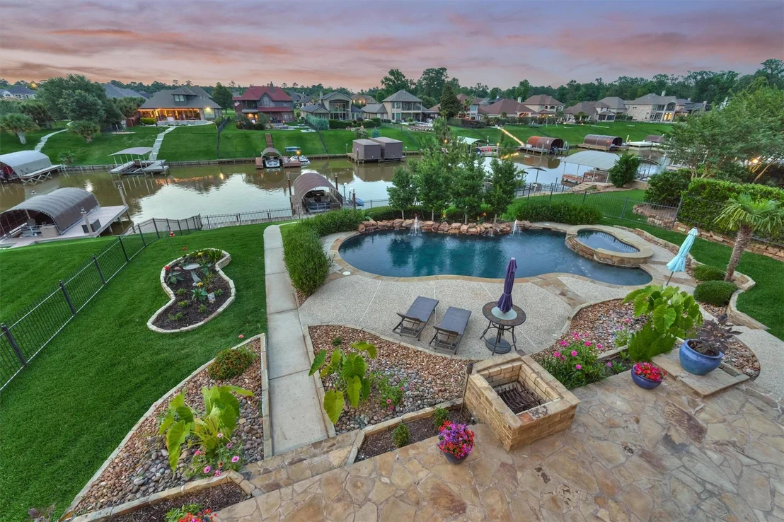 Photo of 11560 Grand View Drive