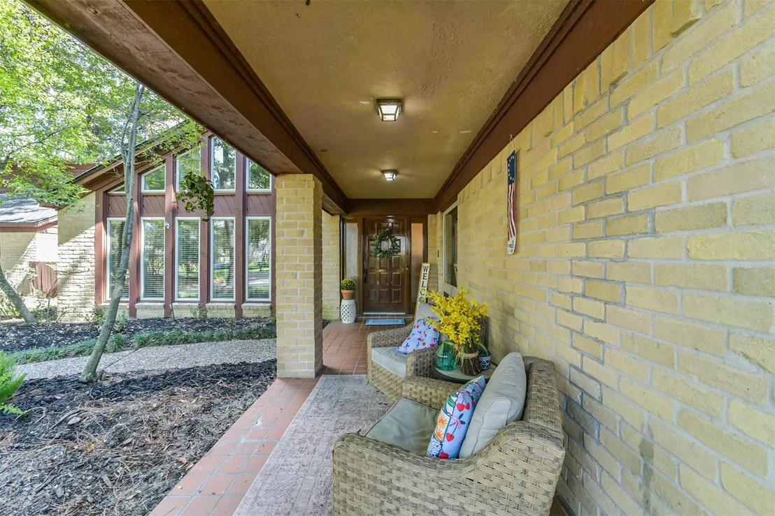 Photo of 7618 Hurst Forest Drive