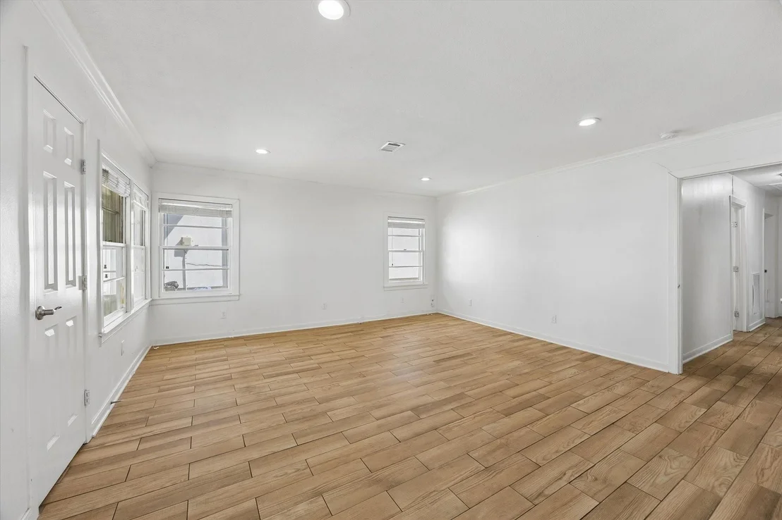 Photo of 5119 Patrick Henry
