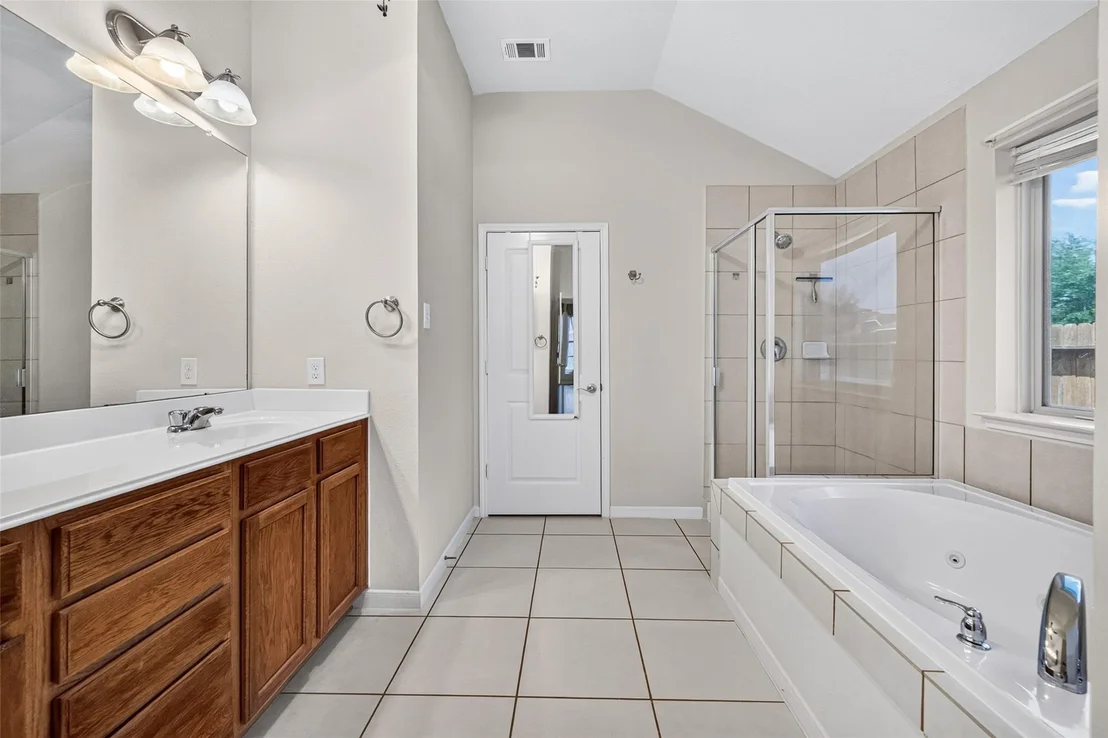 Photo of 15734 Bannowsky Lane