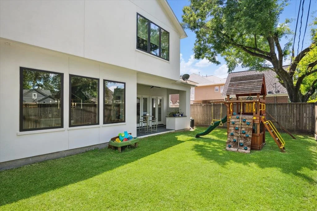 Photo of 3912 Browning Street