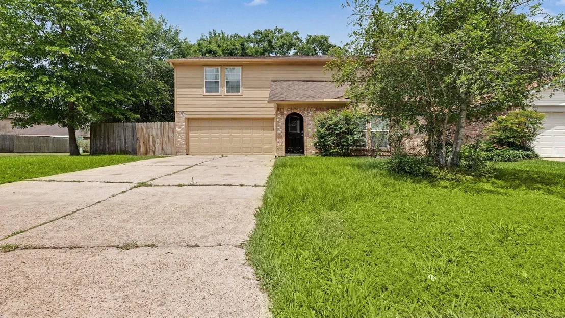 Photo of 28603 Islington Drive