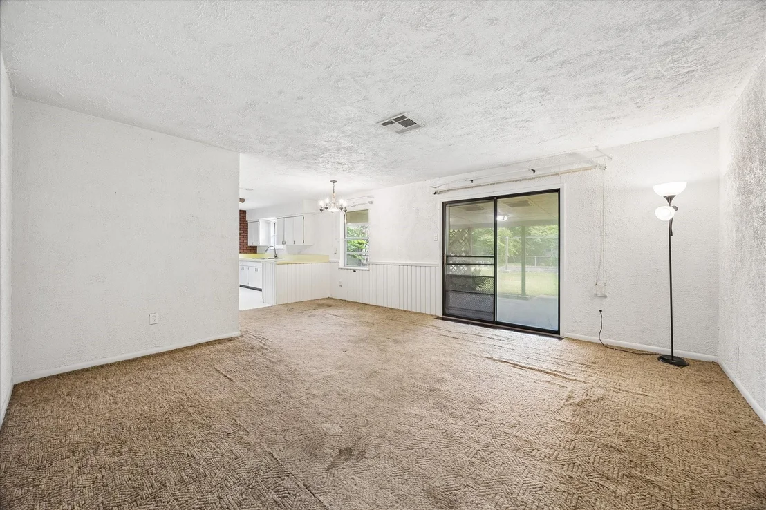 Photo of 5818 Effingham Drive