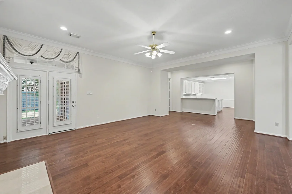 Photo of 22 N Castlegreen Circle