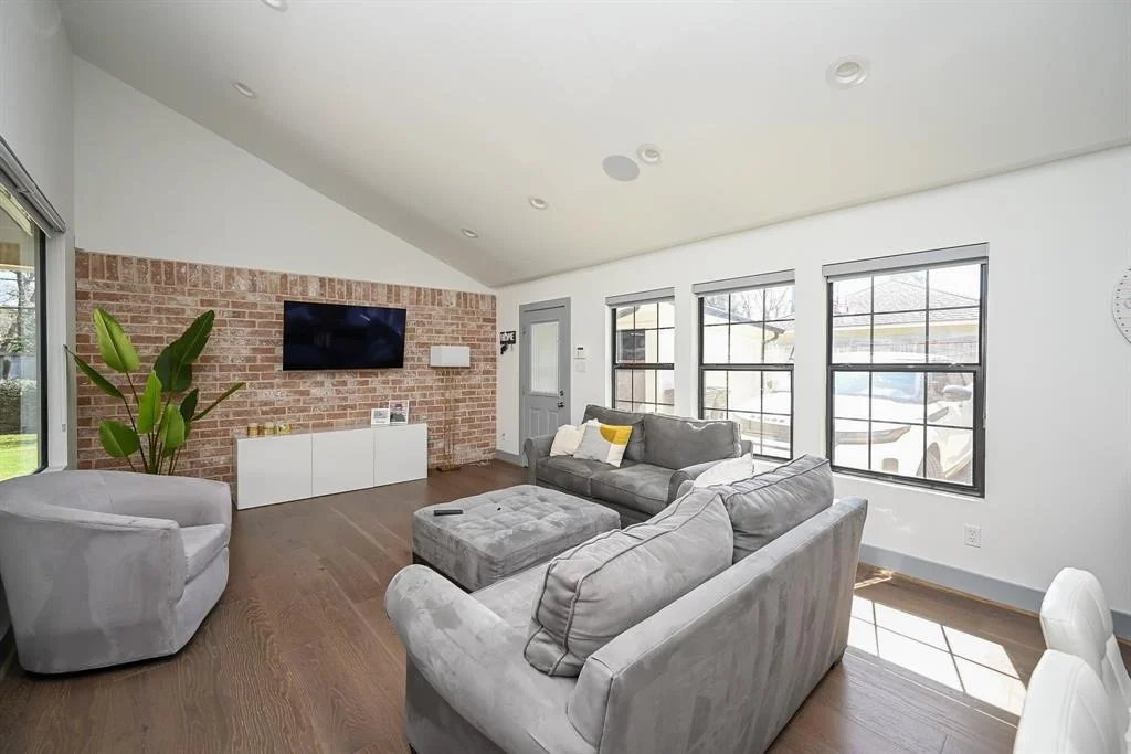 Photo of 203 Blue Willow Drive