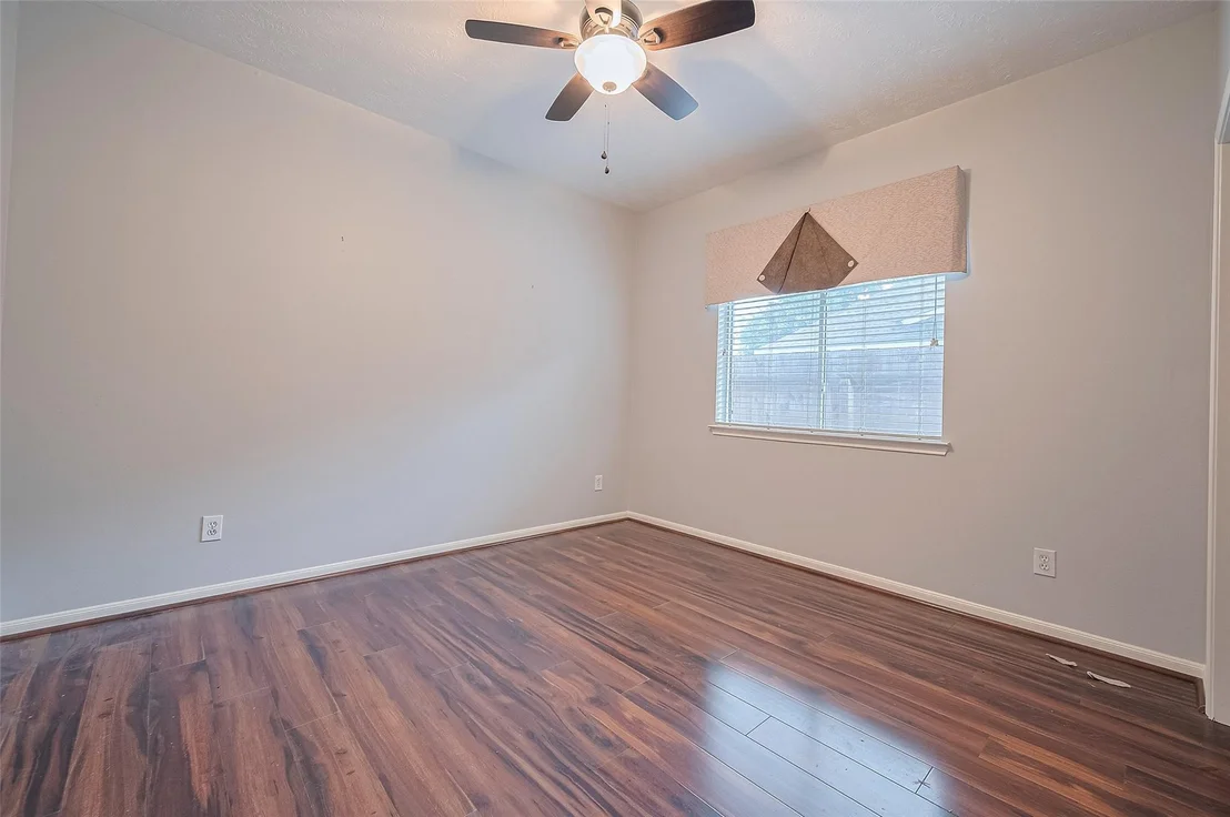 Photo of 15427 Oxenford Drive