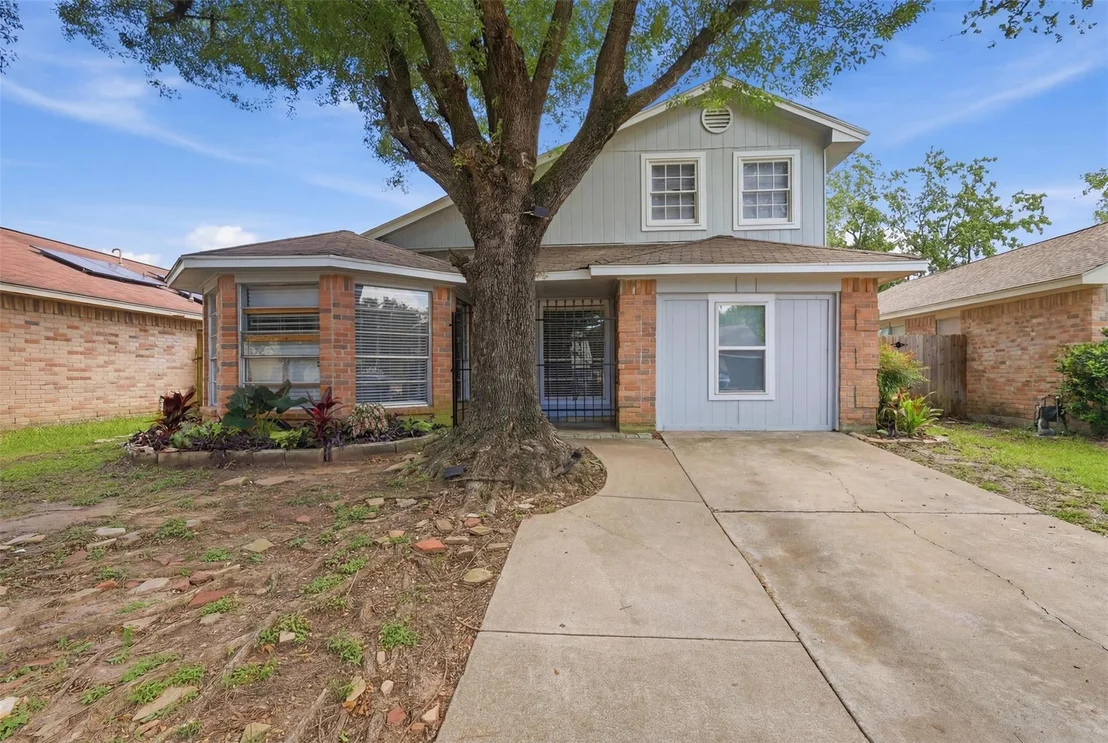 Photo of 3831 Derbyhall Drive