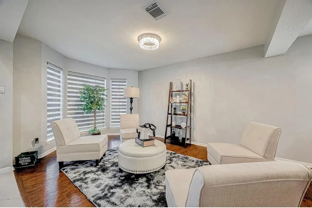 Photo of 16107 Lakestone Drive
