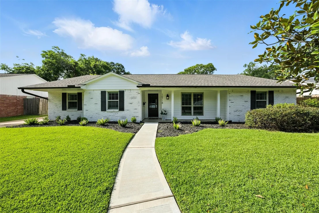 Photo of 10718 Chevy Chase Drive