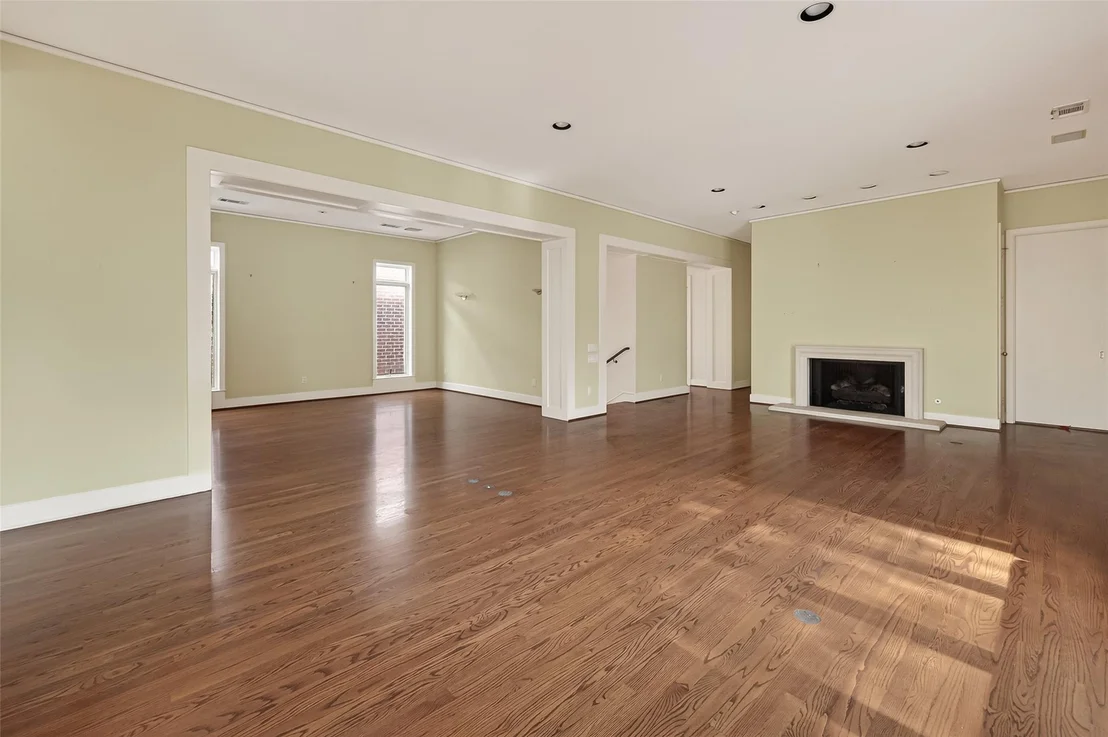 Photo of 315 Sugarberry Circle