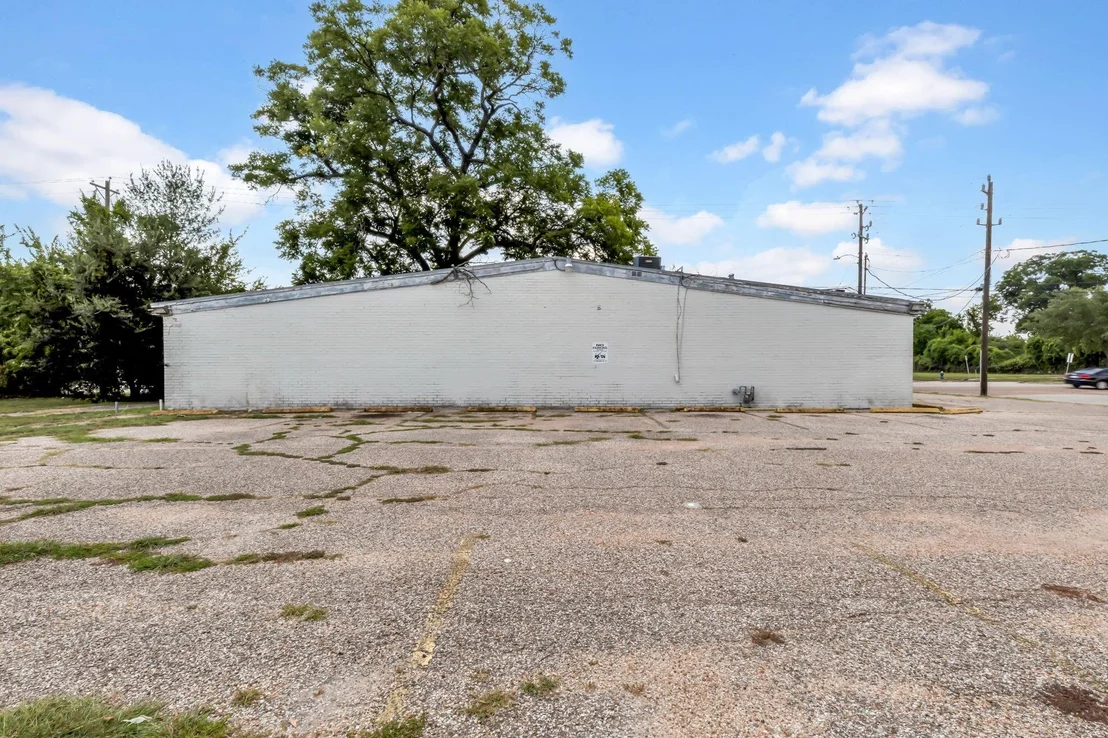 Photo of 2905 Elgin Street