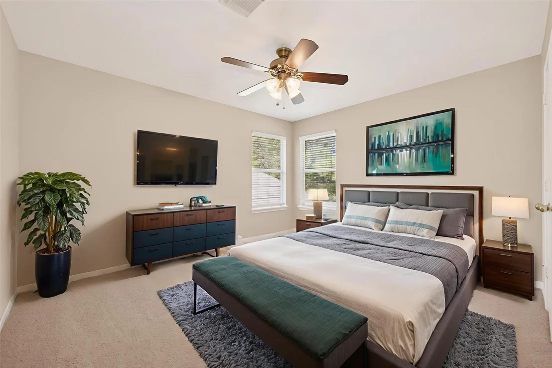 Photo of 15706 Clear Pointe Drive