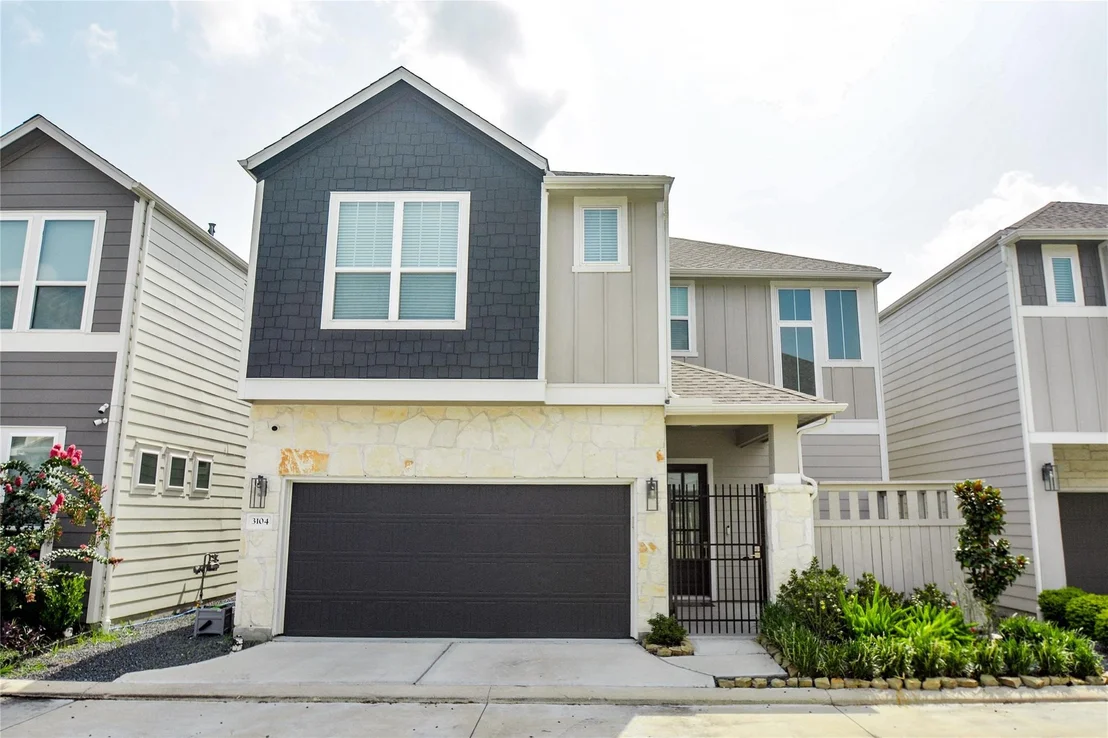 Photo of 3104 Leather Leaf Lane