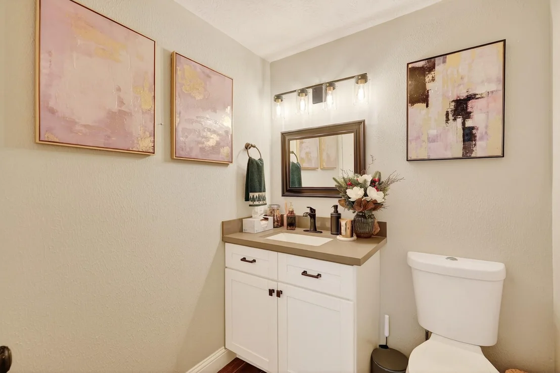 Photo of 24710 Creekview Drive