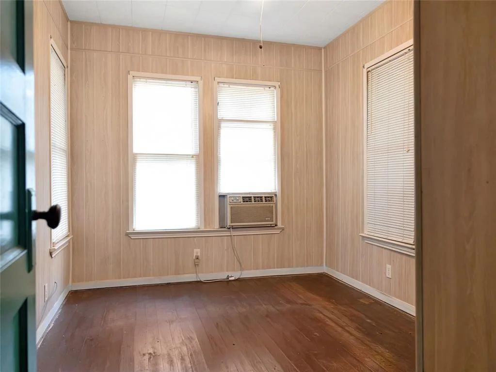 Photo of 1233 Eagle Lake Road