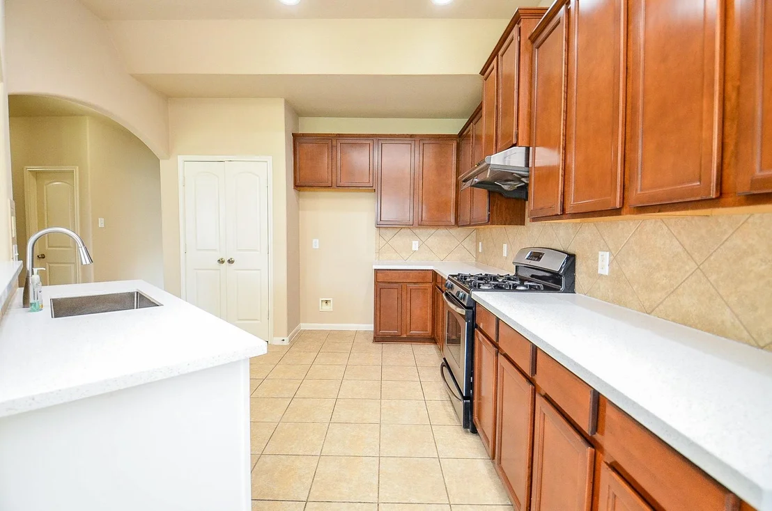 Photo of 2927 Empire Oaks Lane