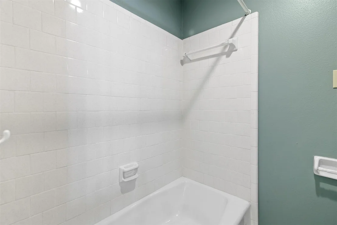 Photo of 1123 Oxborough Drive