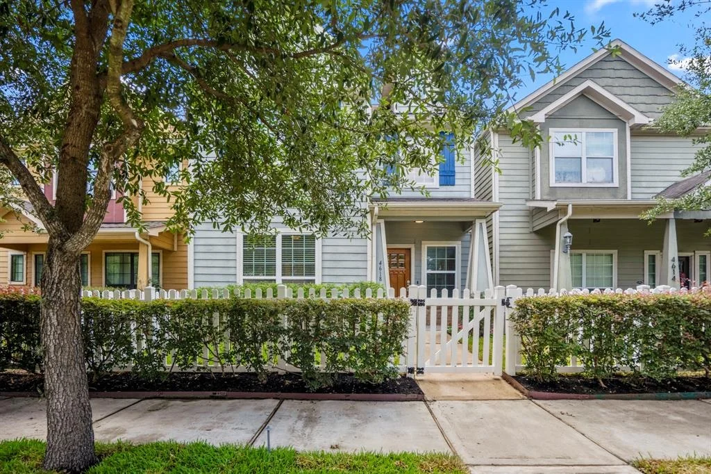 Photo of 4618 Oak Laurel Lane