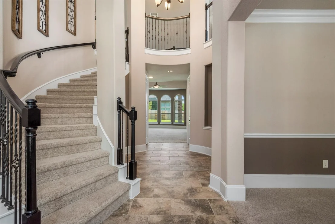 Photo of 1715 Laremont Bend Drive
