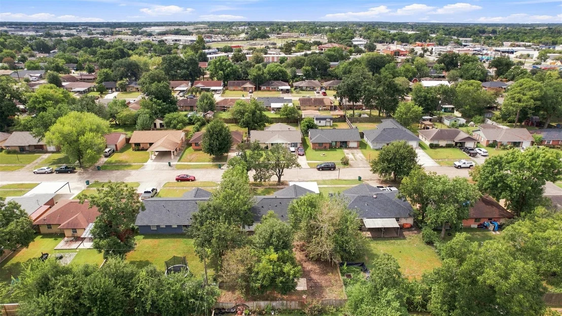 Photo of 3017 Cedarcrest Drive