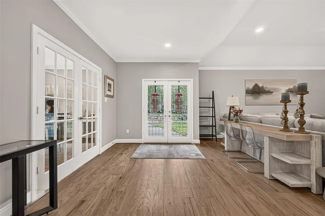Photo of 1122 Daria Drive