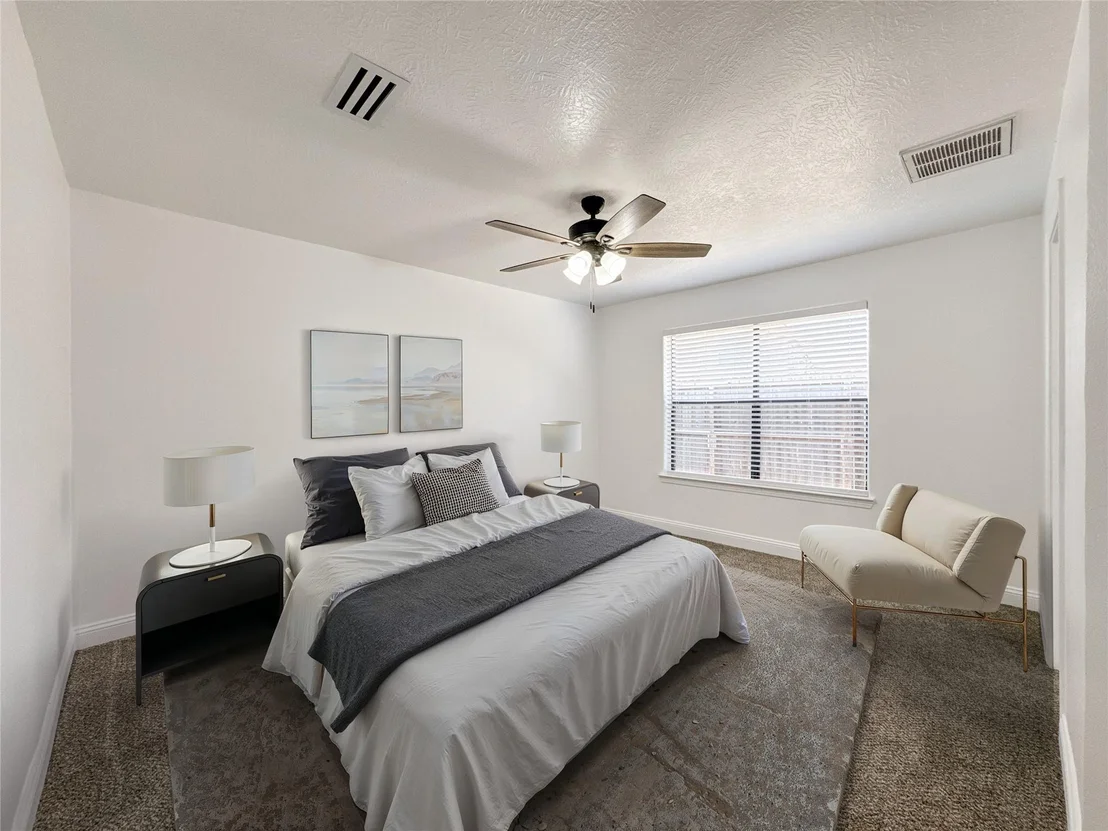 Photo of 406 Bluebird Lane