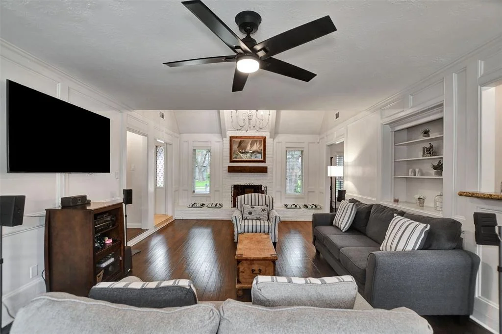 Photo of 11514 Chevy Chase Drive