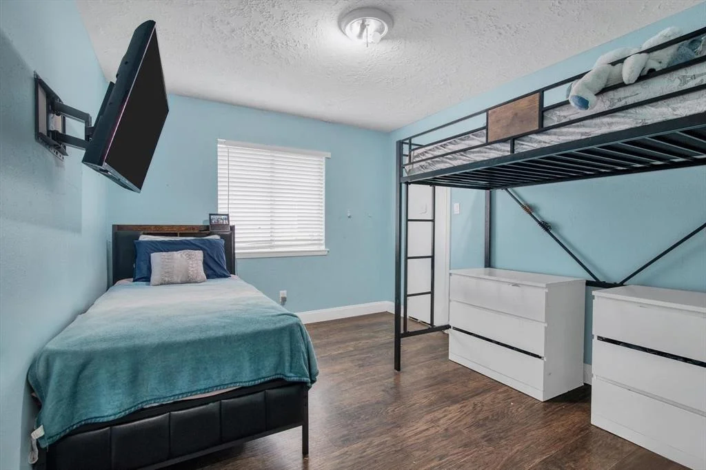 Photo of 21214 Castlemont Lane