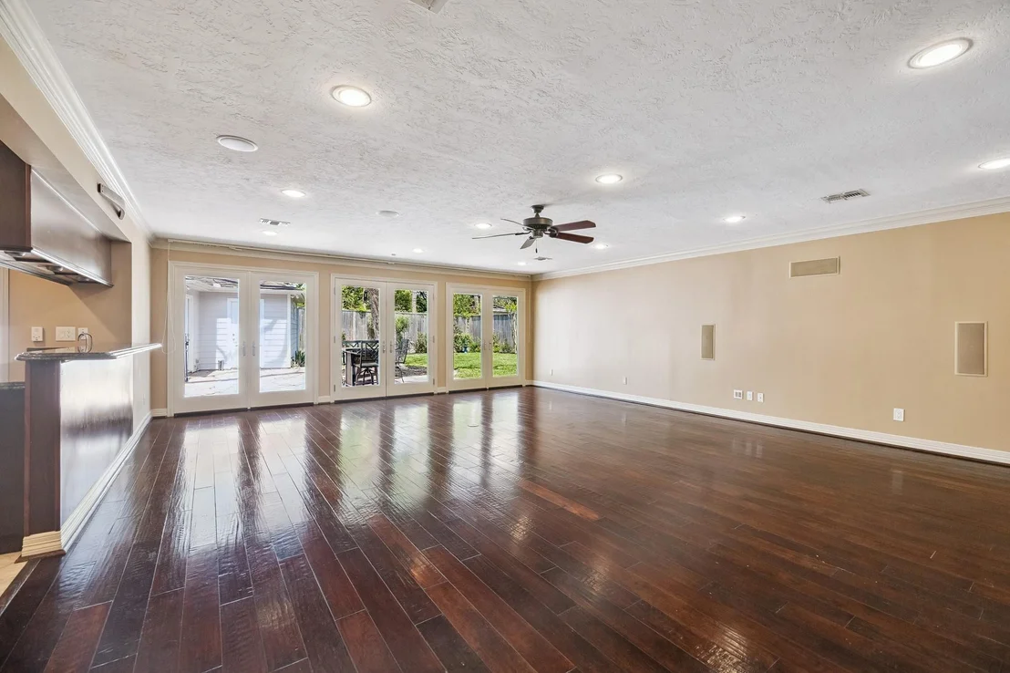 Photo of 7726 Meadowvale Drive