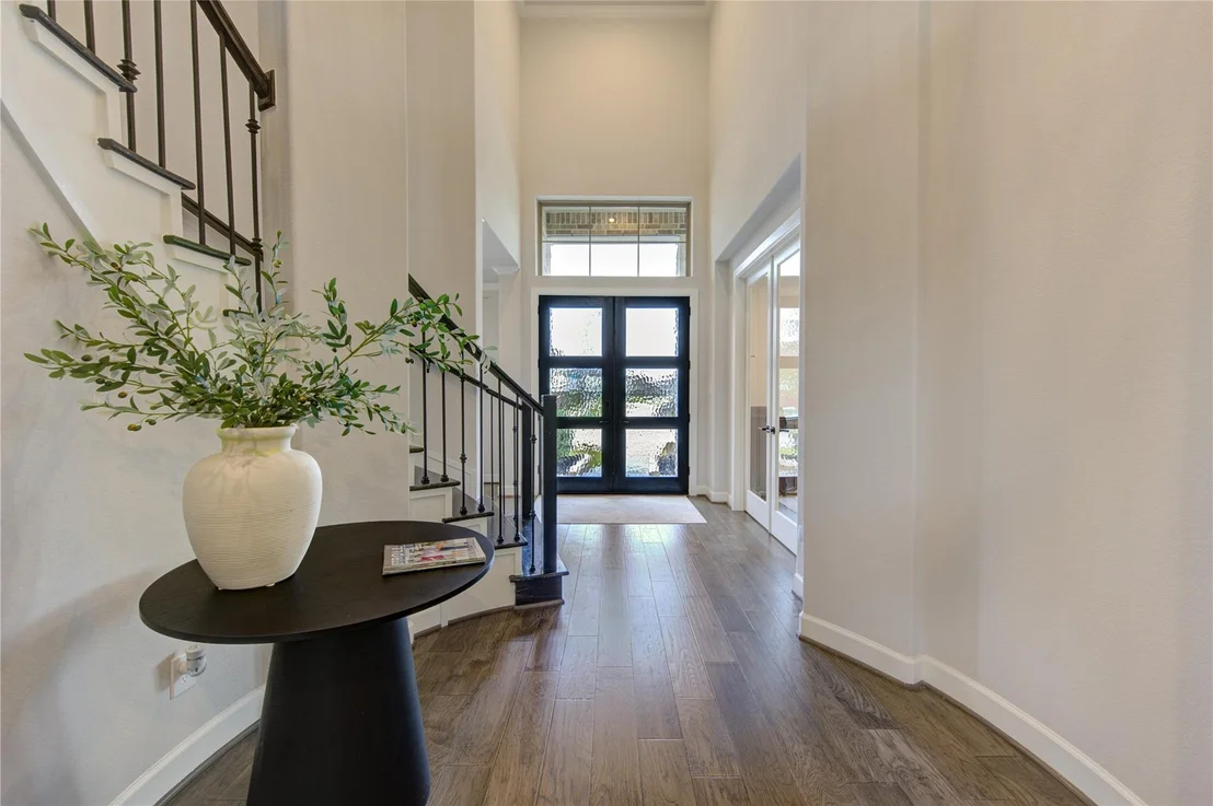 Photo of 6718 Mirabeau Lane