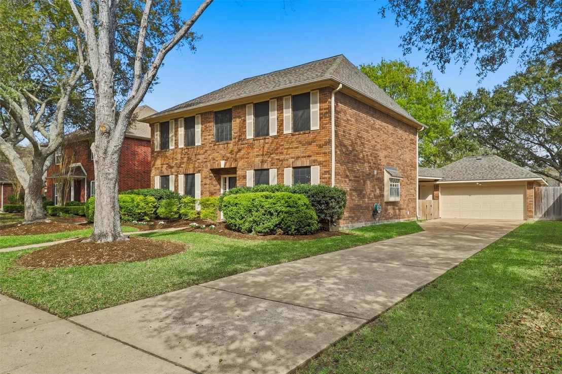 Photo of 2023 Garden Terrace Drive