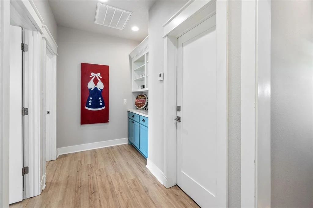 Photo of 2629 Whitecap