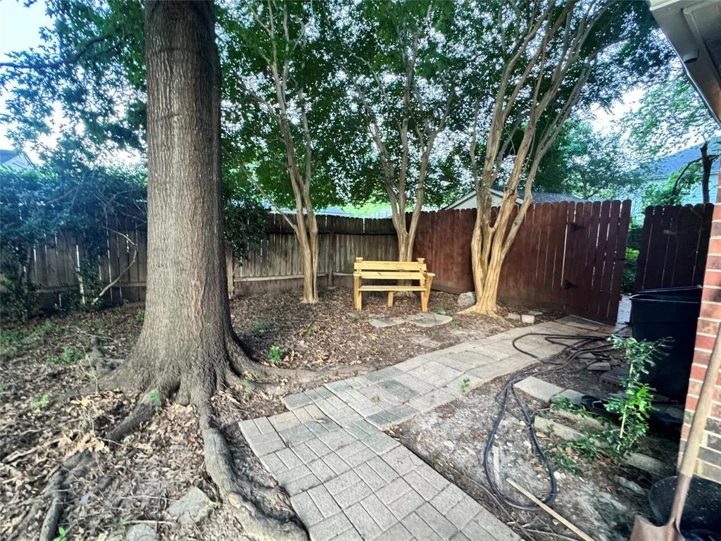 Photo of 2702 Dovewood Lane