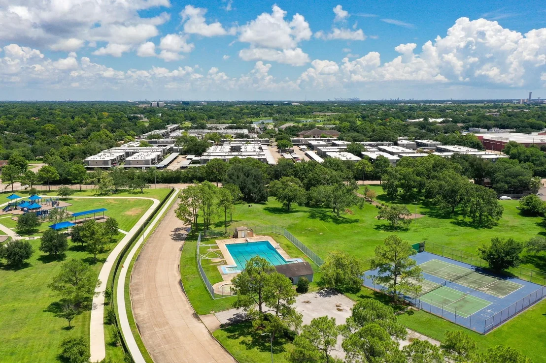 Photo of 818 Seafoam Road
