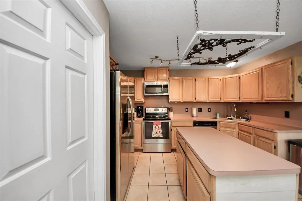 Photo of 2410 Lily Lane