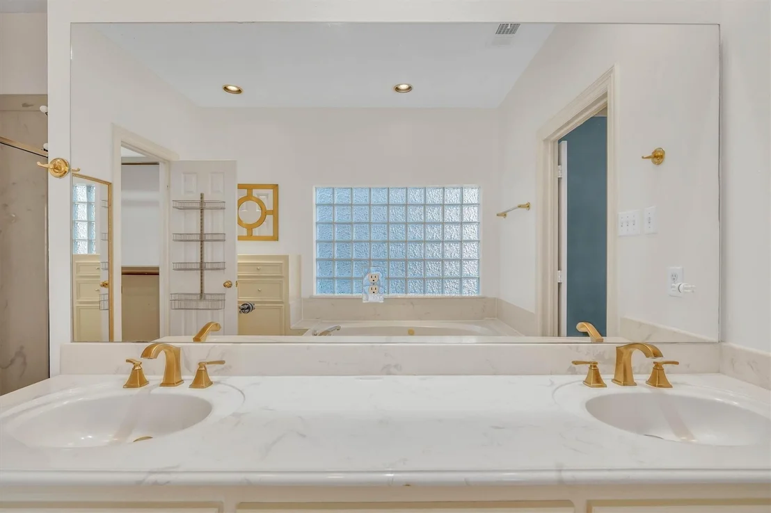 Photo of 20002 Barton Creek Court