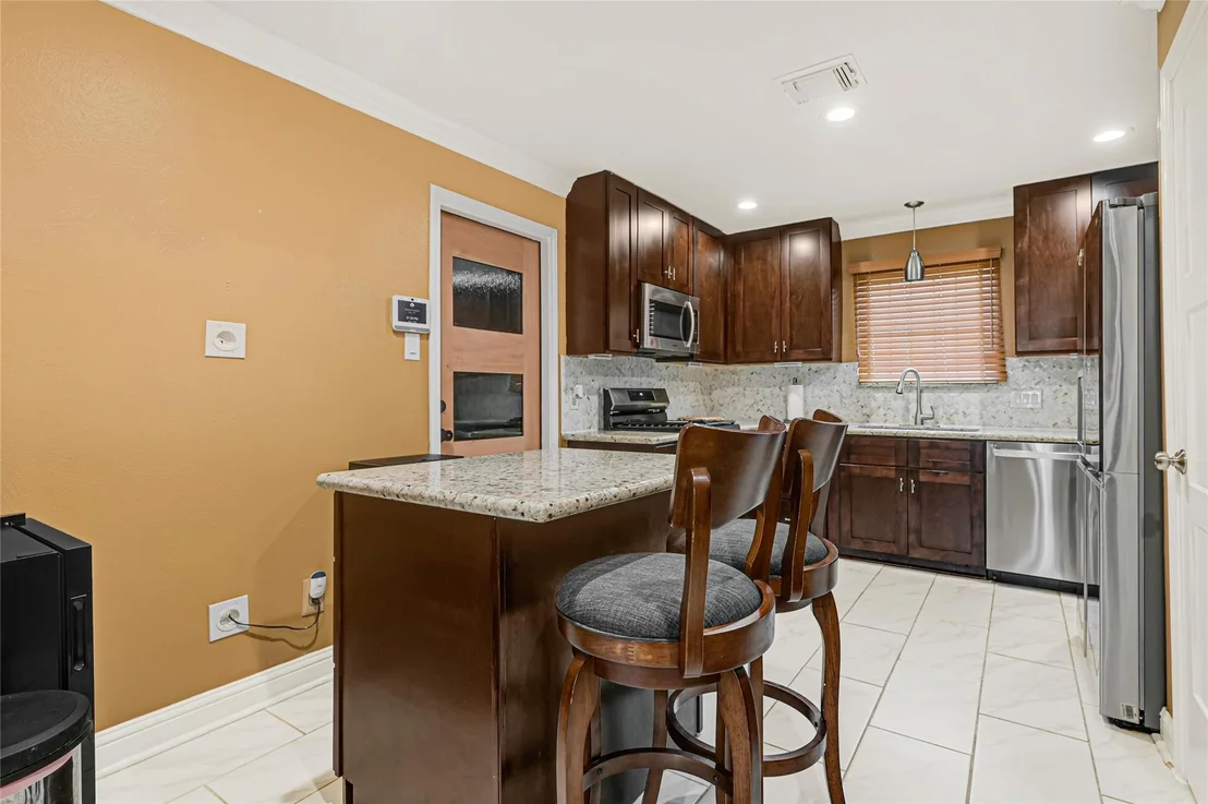 Photo of 1807 Strongs Court