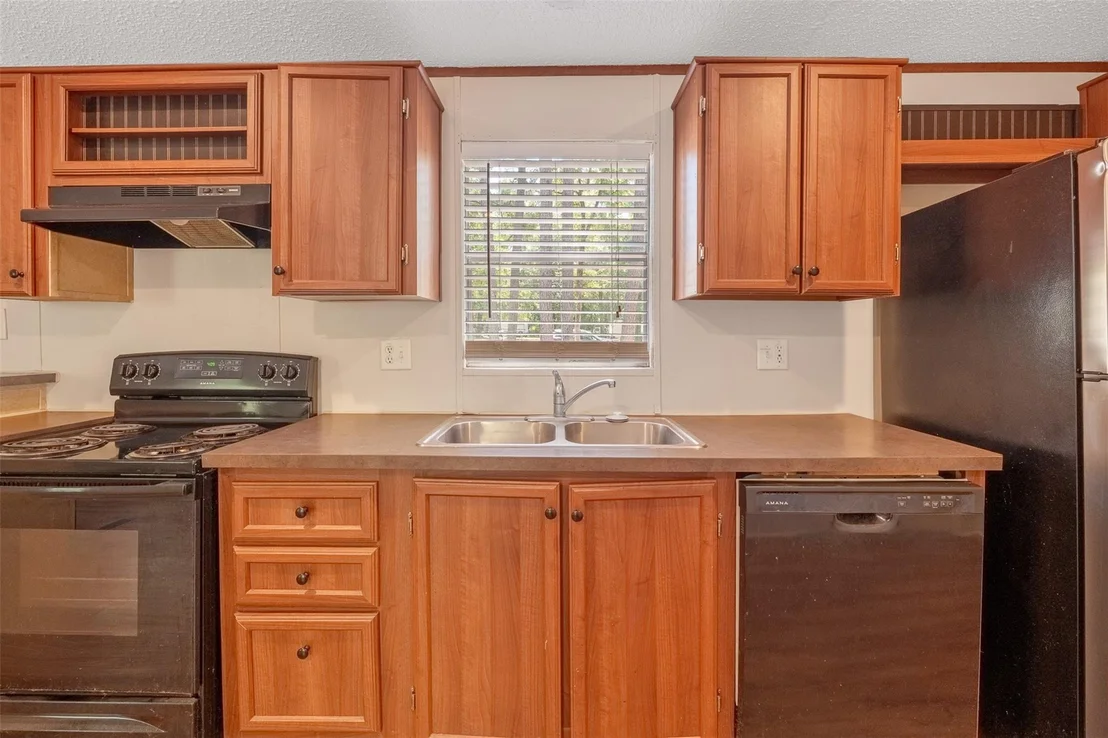 Photo of 350 Oak Tree Drive