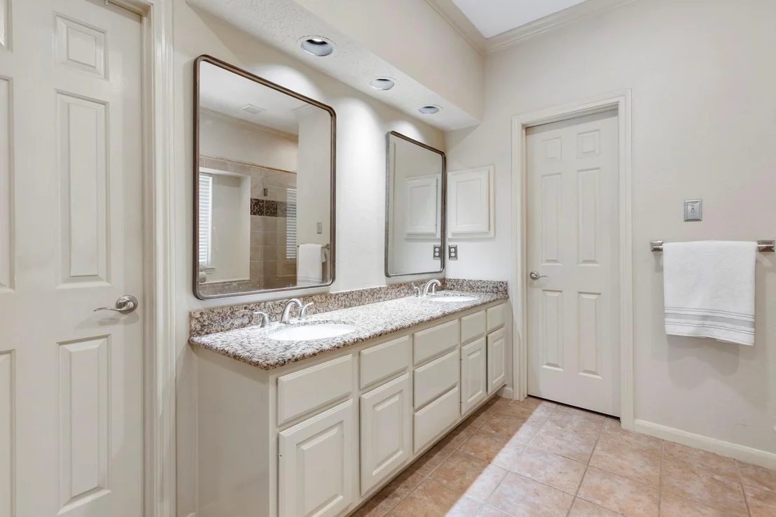 Photo of 130 Quiet Oak Circle