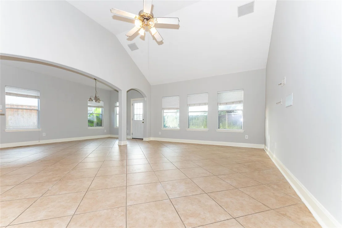 Photo of 20106 Lakespire Drive