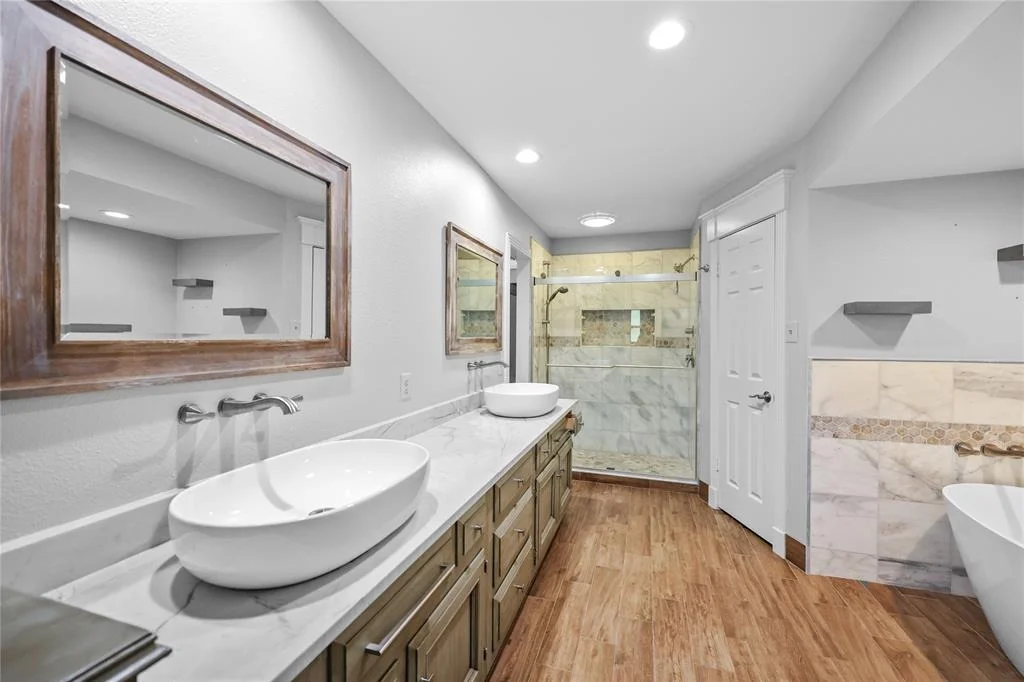 Photo of 5403 Foresthaven Drive