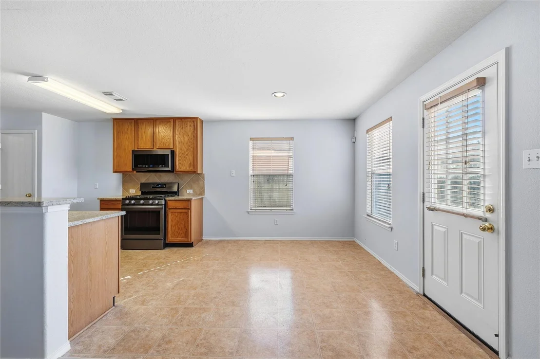 Photo of 606 Kiley Drive