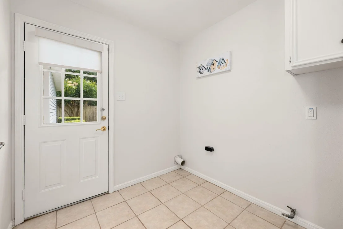 Photo of 17407 Loring Lane
