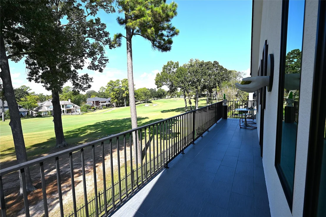 Photo of 38 Fairway Park