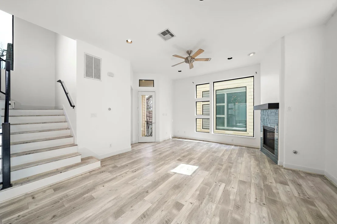 Photo of 906 Reinerman Street